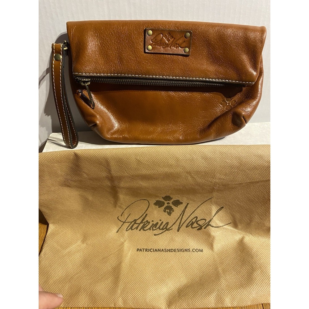 Patricia Nash Valerie‎ Leather Foldover Clutch Wristlet Wallet Tan w/ Dust Bag